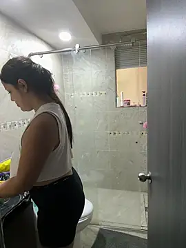 Snapshot of lunita_sweet5 chatting on February 1, 2026, 3:43 pm lunita sweet5 online show from February 1, 2026, 3:43 pm