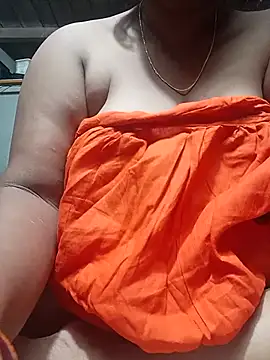 riyanag2 online show from October 25, 2025, 2:13 pm