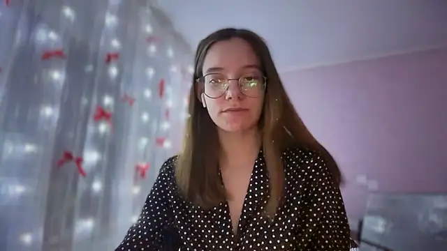 Snapshot of Vietero chatting on February 1, 2026, 6:17 pm Vietero online show from February 1, 2026, 6:17 pm