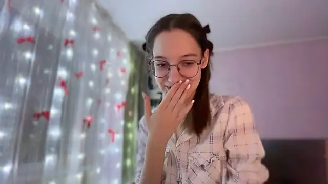 Snapshot of Vietero chatting on February 25, 2026, 7:45 pm Vietero online show from February 25, 2026, 7:45 pm