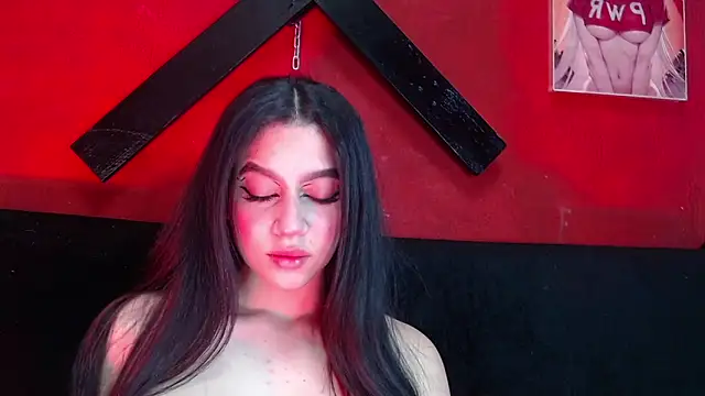 Megan Luxe online show from November 21, 2025, 12:10 am