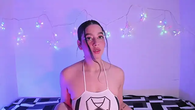 Megan Luxe online show from February 15, 2026, 5:15 am