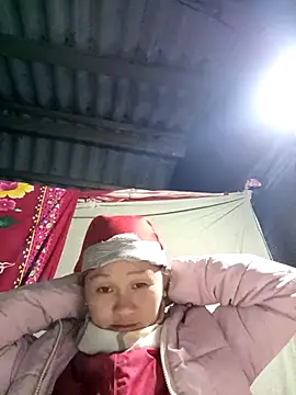 MaiHoa69 online show from November 30, 2025, 12:20 pm