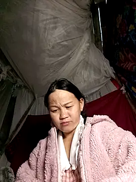 Snapshot of MaiHoa69 chatting on February 18, 2026, 1:12 am MaiHoa69 online show from February 18, 2026, 1:12 am