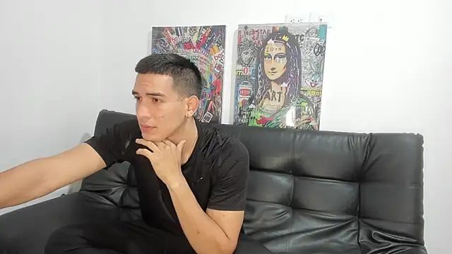 Mike3Xxx online show from September 18, 2025, 2:02 am