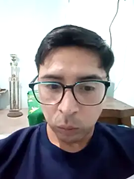 Tuslabios online show from July 26, 2026, 5:26 am