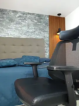 damian bull online show from September 28, 2025, 8:25 pm