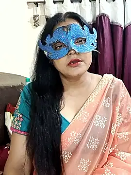 Snapshot of MEERAcle chatting on April 17, 2026, 3:59 pm MEERAcle online show from April 17, 2026, 3:59 pm