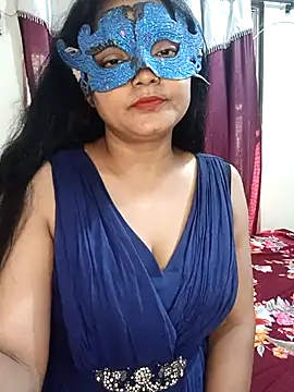 Snapshot of MEERAcle chatting on April 18, 2026, 4:05 am MEERAcle online show from April 18, 2026, 4:05 am