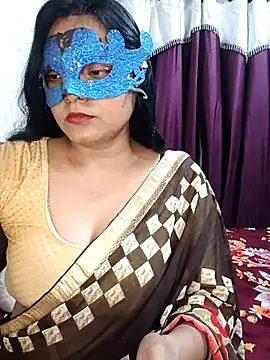Snapshot of MEERAcle chatting on April 20, 2026, 2:53 pm MEERAcle online show from April 20, 2026, 2:53 pm