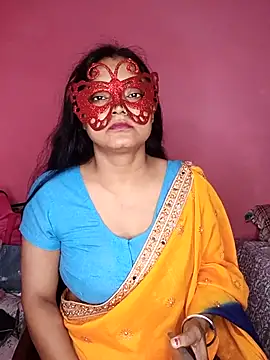 Snapshot of MEERAcle chatting on April 29, 2026, 5:33 am MEERAcle online show from April 29, 2026, 5:33 am