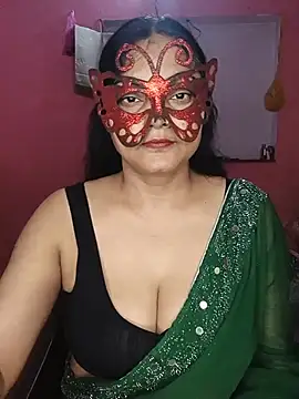 Snapshot of MEERAcle chatting on June 26, 2026, 4:06 am MEERAcle online show from June 26, 2026, 4:06 am