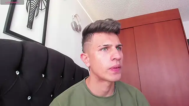 kevin ahss online show from November 22, 2025, 8:30 pm