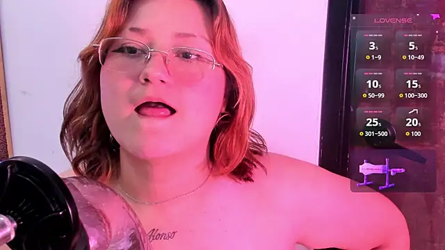 Snapshot of isa_grey_ chatting on September 25, 2025, 8:29 am isa grey online show from September 25, 2025, 8:29 am