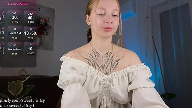 sweettykitty online show from November 29, 2025, 1:25 pm