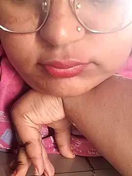 sexymotto online show from November 8, 2025, 8:03 am