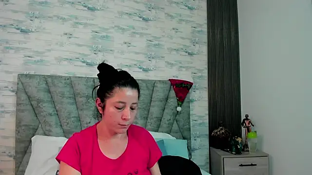 ShanelEvans online show from December 17, 2025, 6:47 pm