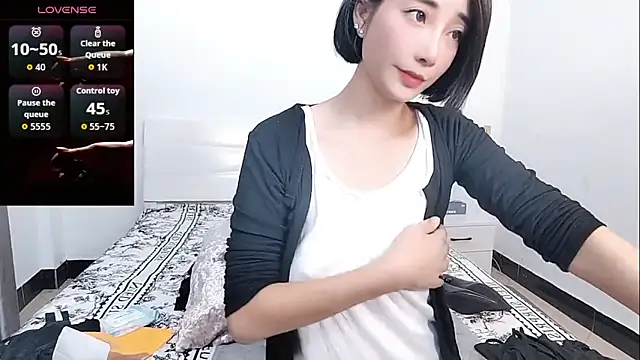 YIWA-2000 online show from November 2, 2025, 5:21 am