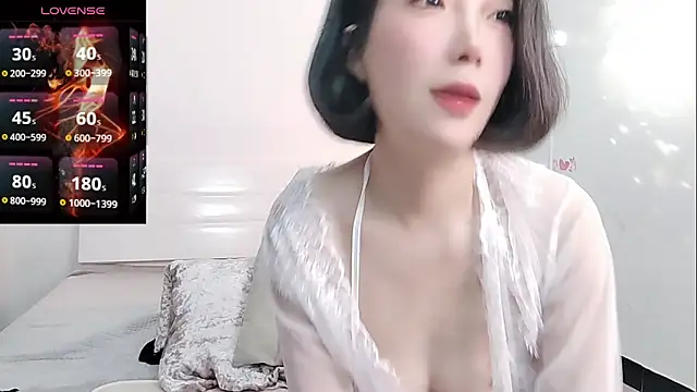 YIWA-2000 online show from March 13, 2026, 12:12 pm