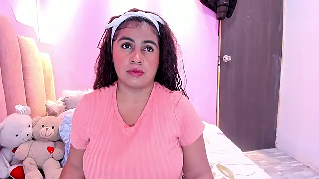 Snapshot of AndreaSweet2 chatting on November 13, 2025, 8:08 pm AndreaSweet2 online show from November 13, 2025, 8:08 pm