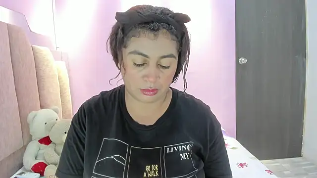 Snapshot of AndreaSweet2 chatting on January 10, 2026, 8:32 pm AndreaSweet2 online show from January 10, 2026, 8:32 pm