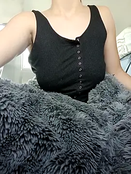 Snapshot of snohunny chatting on February 24, 2026, 5:22 pm snohunny online show from February 24, 2026, 5:22 pm