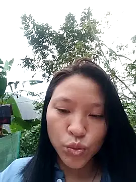 MuiNay online show from October 2, 2025, 11:01 pm