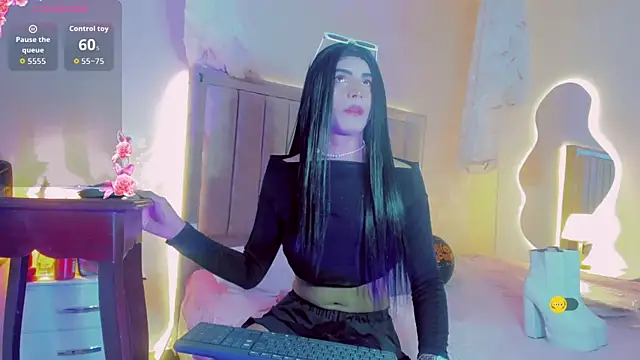 Snapshot of Daniela_sanchezx chatting on October 24, 2025, 7:10 pm Daniela sanchezx online show from October 24, 2025, 7:10 pm