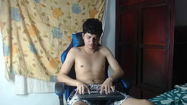 alice julls online show from May 28, 2026, 5:32 pm