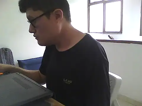 ANDERSON RAY online show from November 5, 2025, 4:18 pm