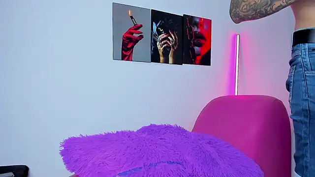 Snapshot of Sweettmia chatting on November 9, 2025, 10:19 pm Sweettmia online show from November 9, 2025, 10:19 pm