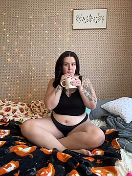 Snapshot of goddesskass chatting on October 28, 2025, 2:20 pm goddesskass online show from October 28, 2025, 2:20 pm