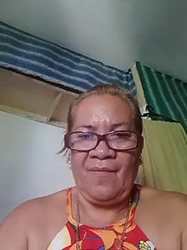 vickyhot1966 online show from June 17, 2026, 5:32 am
