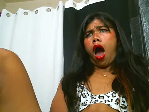 alezandraxx online show from October 1, 2025, 12:33 pm