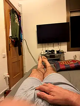 Snapshot of gigolobcn chatting on September 12, 2025, 3:17 am gigolobcn online show from September 12, 2025, 3:17 am