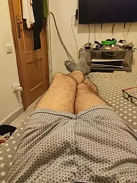 Snapshot of gigolobcn chatting on October 17, 2025, 3:10 am gigolobcn online show from October 17, 2025, 3:10 am