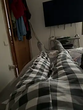 Snapshot of gigolobcn chatting on December 17, 2025, 2:56 pm gigolobcn online show from December 17, 2025, 2:56 pm