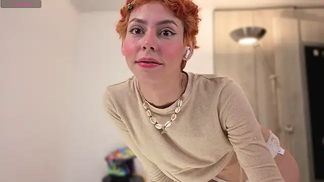 colette e online show from October 15, 2025, 3:50 am