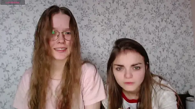 MandyMils online show from November 1, 2025, 8:16 am