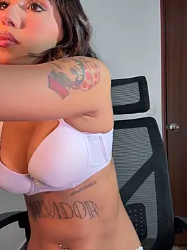 Snapshot of Danicute_ chatting on September 18, 2025, 6:04 am Danicute online show from September 18, 2025, 6:04 am