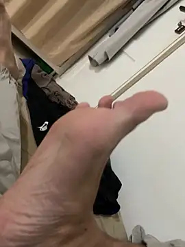 Snapshot of biggzab chatting on May 31, 2026, 6:20 pm biggzab online show from May 31, 2026, 6:20 pm