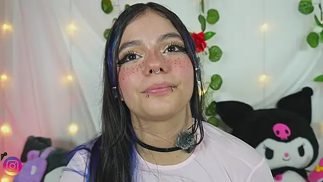 Snapshot of cutee_andrea chatting on May 30, 2026, 4:20 am cutee andrea online show from May 30, 2026, 4:20 am