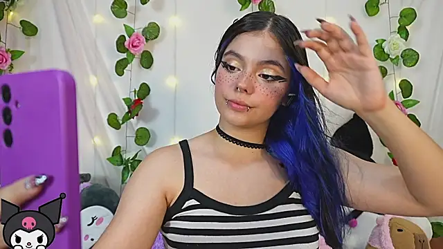 Snapshot of cutee_andrea chatting on June 2, 2026, 2:35 am cutee andrea online show from June 2, 2026, 2:35 am