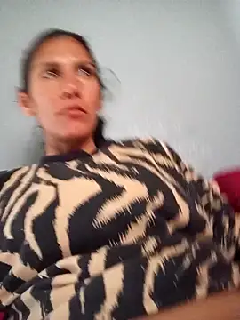 gattycahot online show from December 3, 2025, 6:39 pm