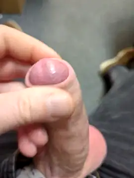 Snapshot of Silver_Power chatting on December 15, 2025, 4:11 pm Silver Power online show from December 15, 2025, 4:11 pm