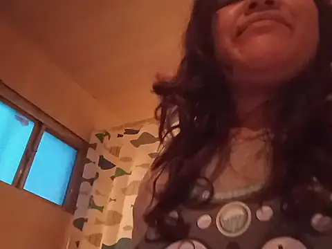 Kitty WetXxX online show from July 1, 2026, 1:18 am