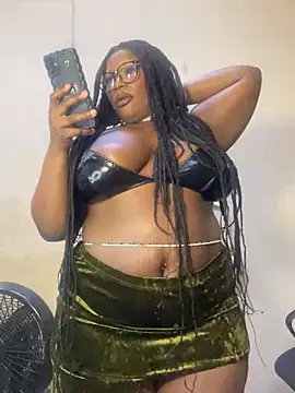 CurvyCocoxxx online show from May 20, 2026, 9:43 pm
