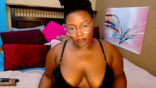 CurvyCocoxxx online show from May 28, 2026, 8:44 am