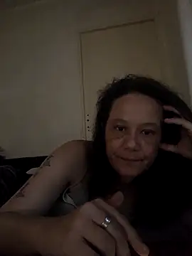 zeousseelphie online show from September 20, 2025, 3:57 pm