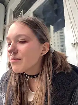 VesnaCrystal online show from February 11, 2026, 5:45 am